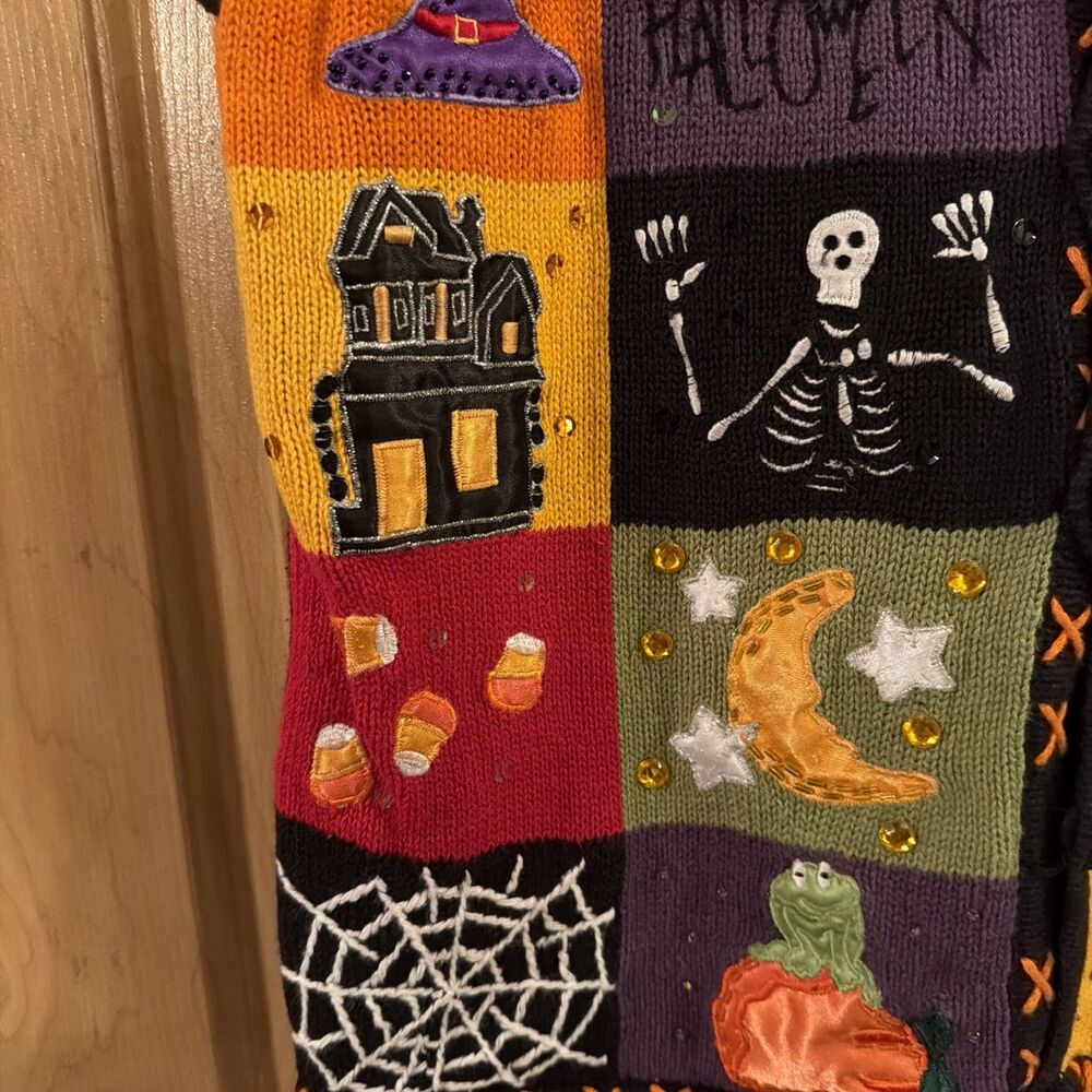 Vintage Halloween Patchwork Sweater Vest XL Black Cat Pumpkin Sequin Spooky.EUC! - Picture 6 of 16